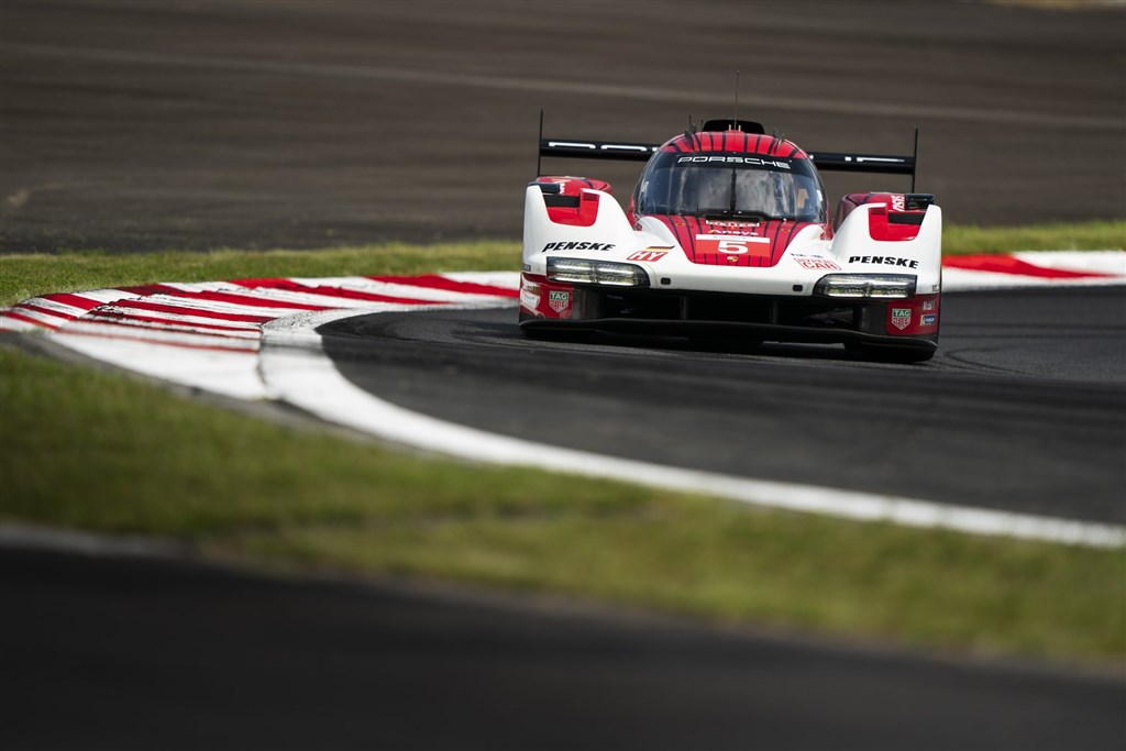 To tidligere Formel 1 kørere ødelagde Michael Christensens VM løb i Japan
(Foto: Porsche)